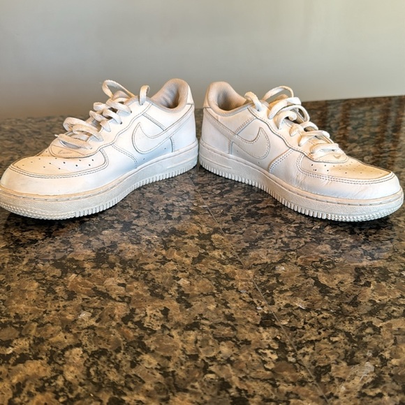 Nike Air Force one White Sneakers EUC 3Y - Picture 4 of 8